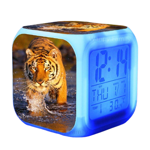 Réveil led tigre dans l'eau