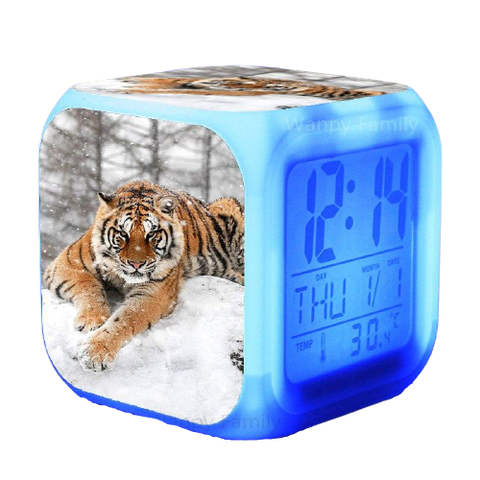 Réveil Led tigre dans la neige